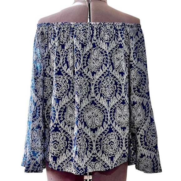 Elan Blue & White Patterned Long Sleeve Tie Front Blouse Size S - Picture 4 of 8